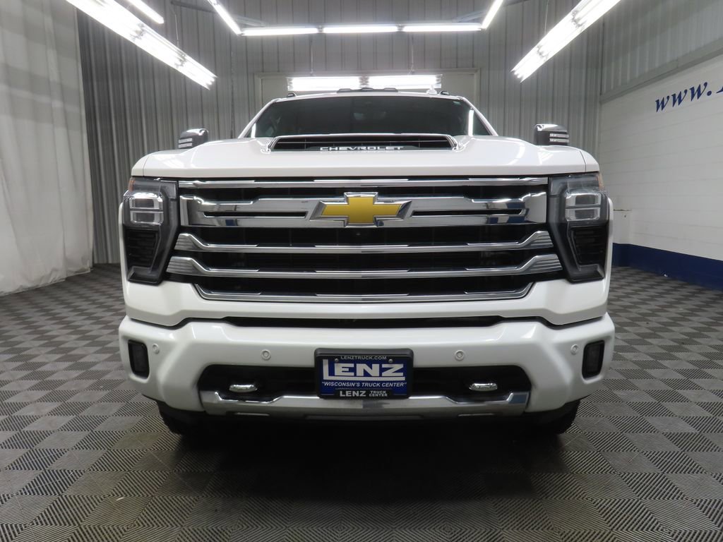 Used 2024 Chevrolet Silverado 3500 High Country w/ High Country Premium Package AWD/4WD image 45