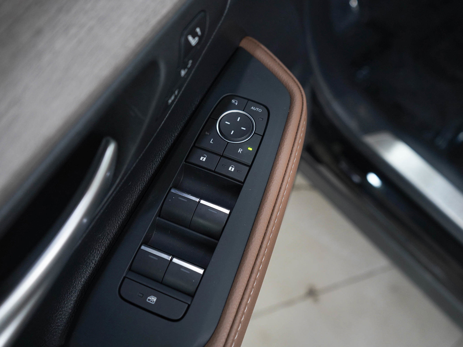 Used 2026 Toyota Grand Highlander Platinum image 22