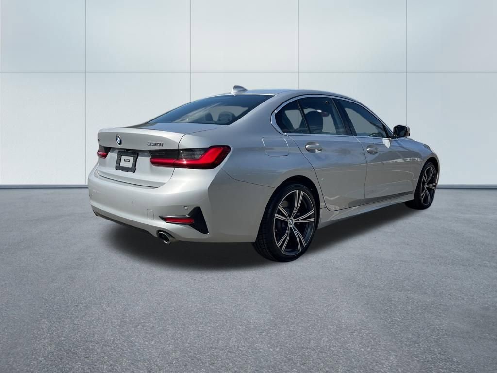 Used 2021 BMW 330i xDrive Sedan w/ Convenience Package image 5
