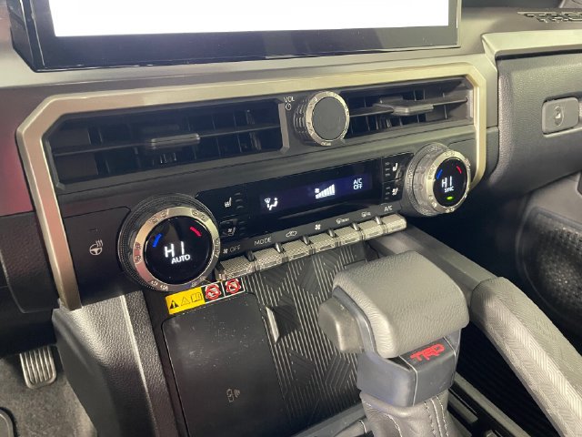Used 2024 Toyota Tacoma TRD Off-Road w/ TRD Off Road Premium Package AWD/4WD image 8