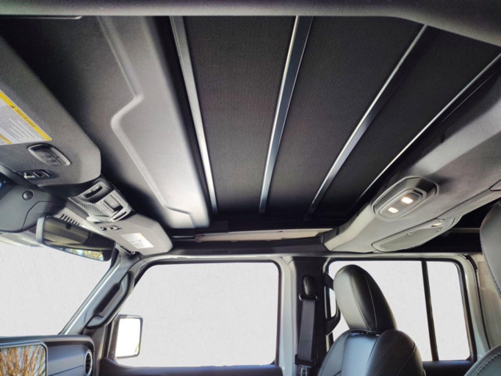 Used 2024 Jeep Wrangler High Altitude image 13