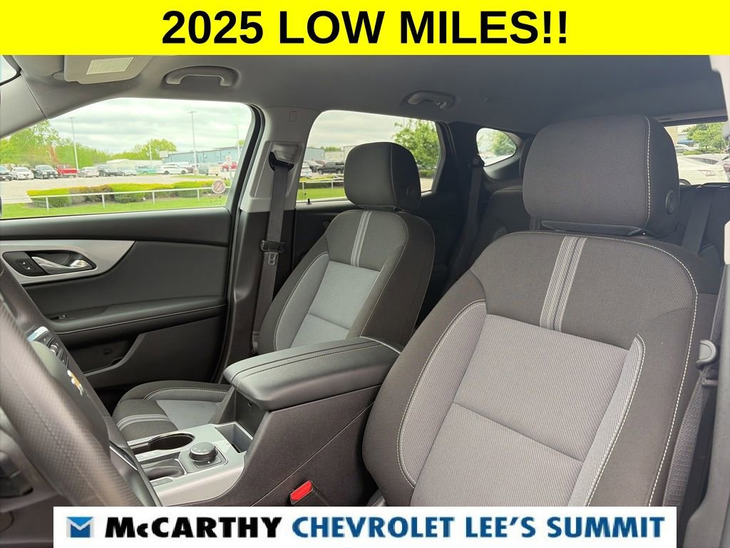 Used 2025 Chevrolet Blazer LT FWD image 47