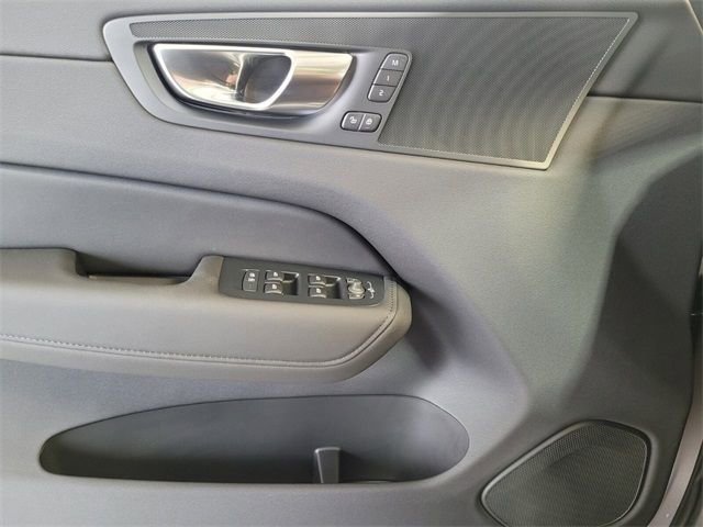 Certified 2026 Volvo XC60 B5 Plus w/ Protection Package Premier image 33