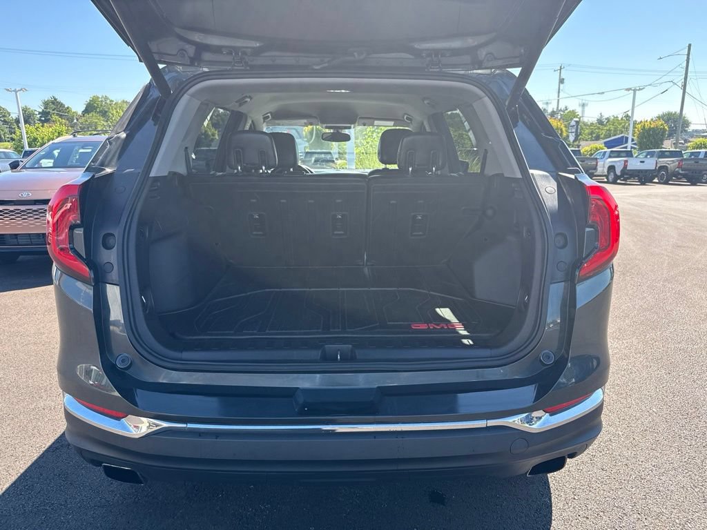 Used 2019 GMC Terrain SLT w/ Preferred Package AWD/4WD image 4