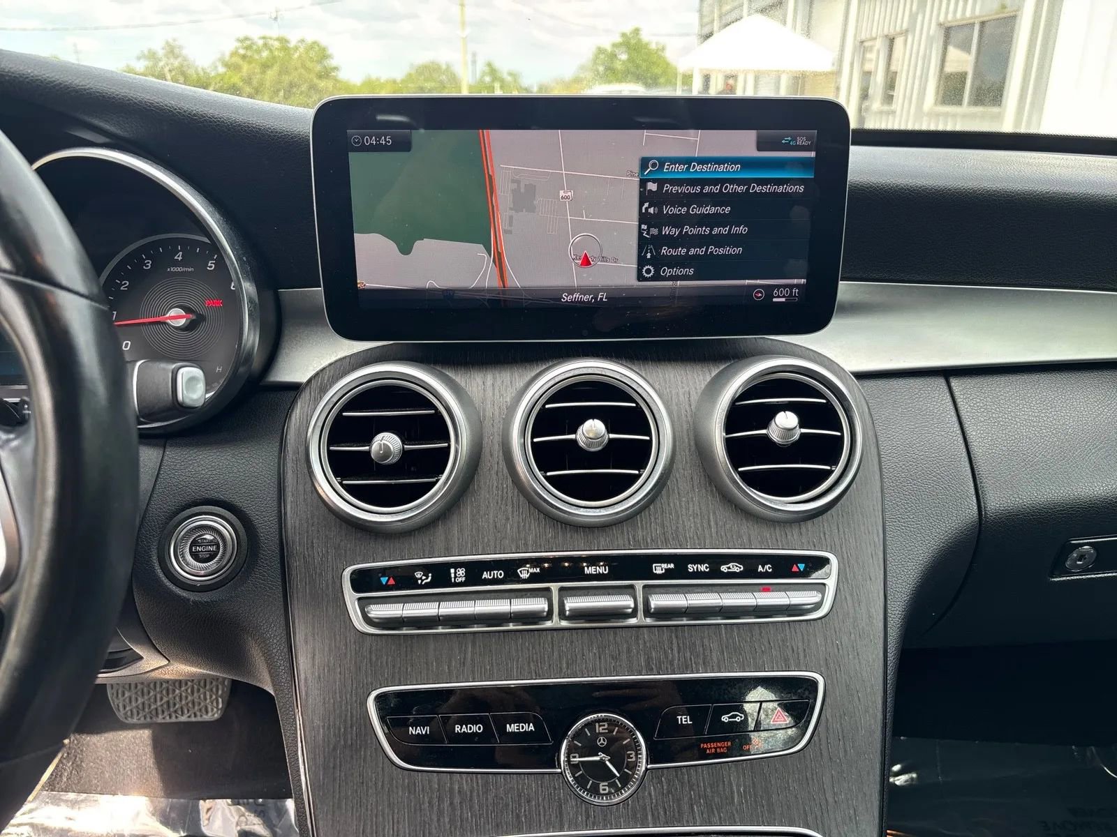 Used 2019 Mercedes-Benz C 300 4MATIC Sedan w/ Multimedia Package image 18