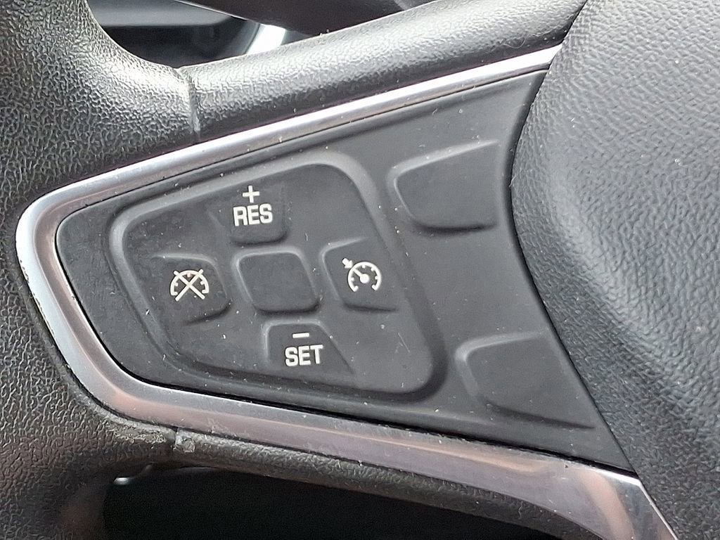 Used 2018 Chevrolet Equinox LT image 22