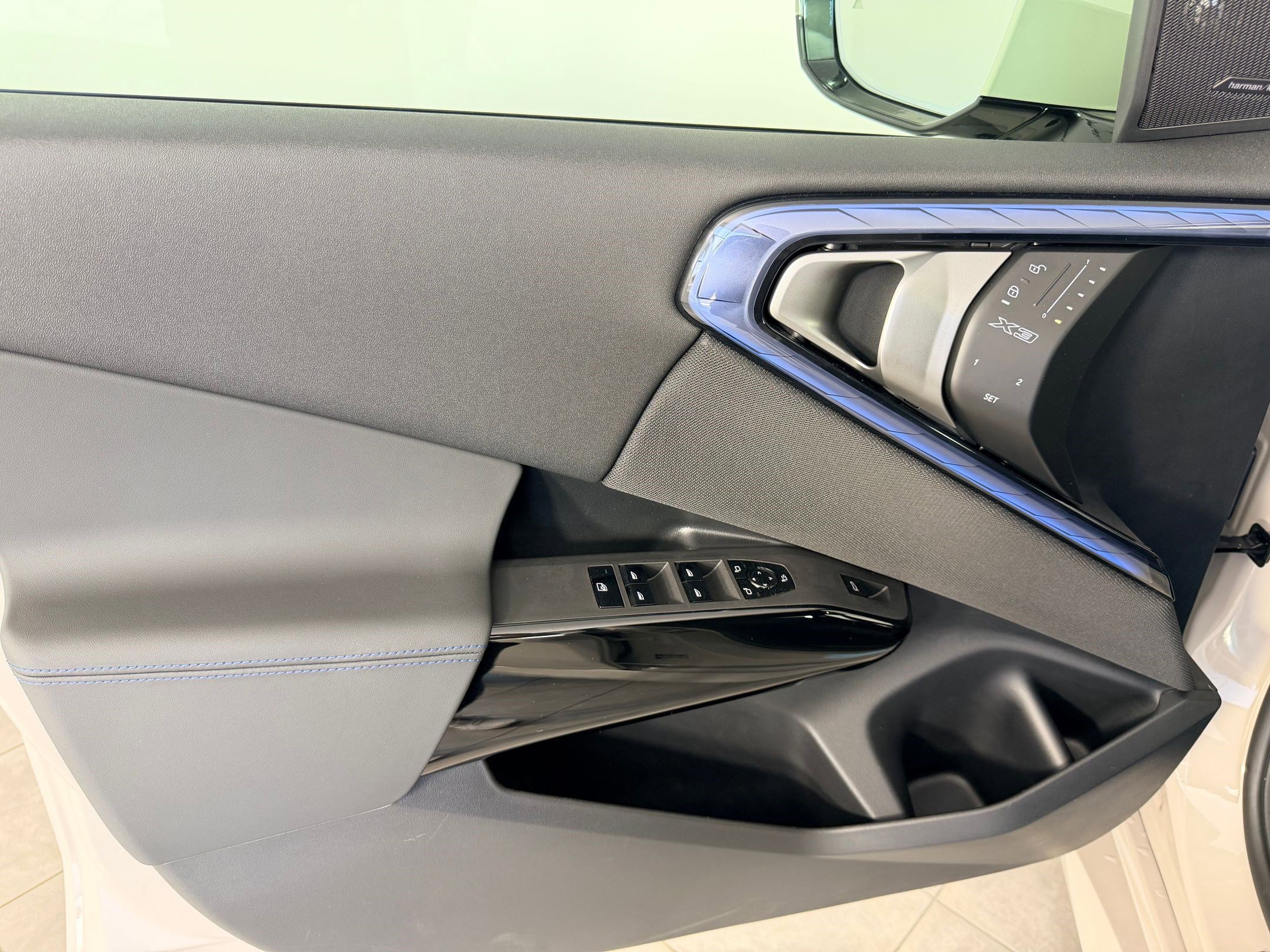 New 2026 BMW X3 xDrive30 w/ Premium Package AWD/4WD image 11