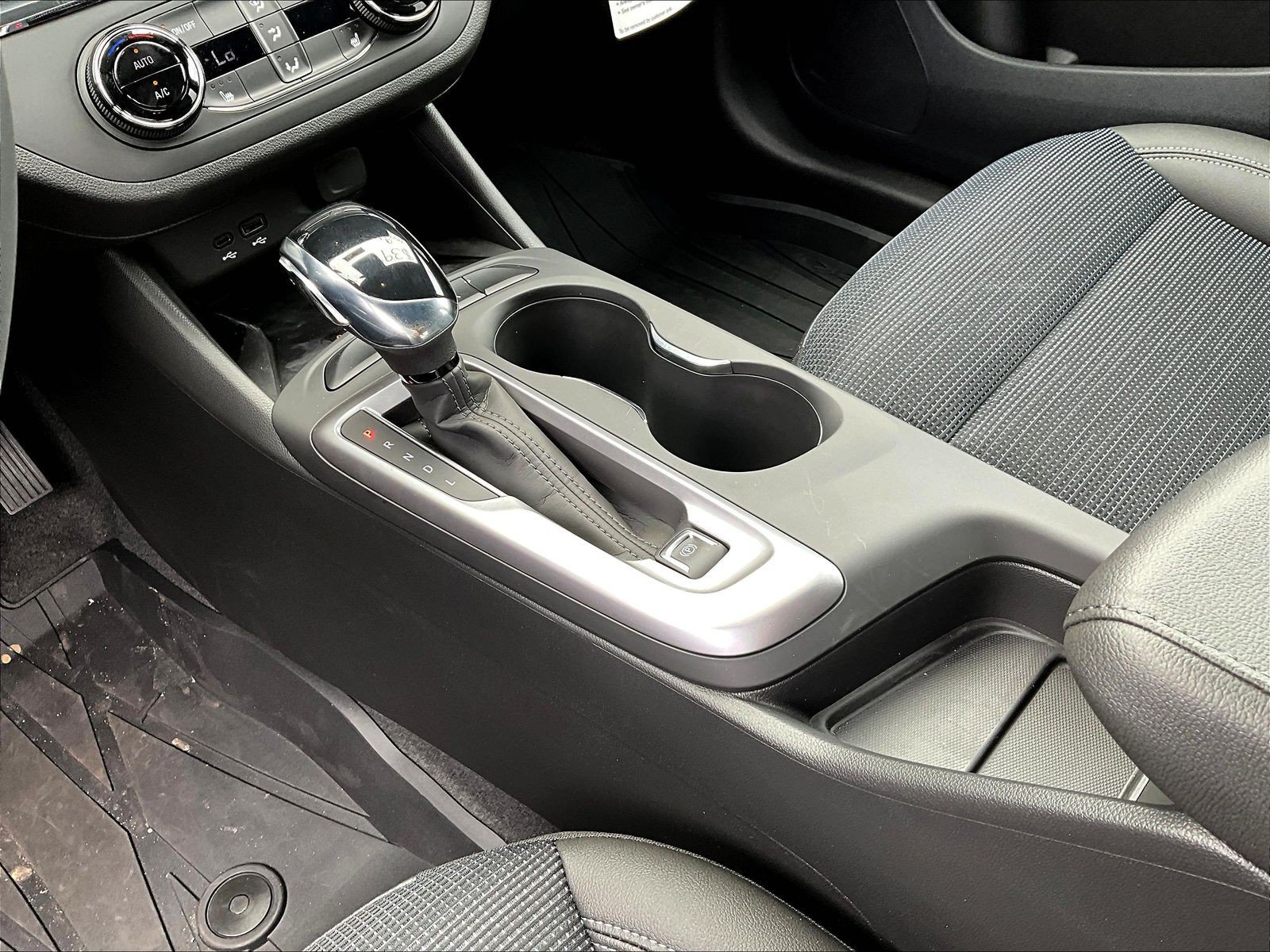 New 2026 Buick Envista Sport Touring w/ Convenience I Package FWD image 12