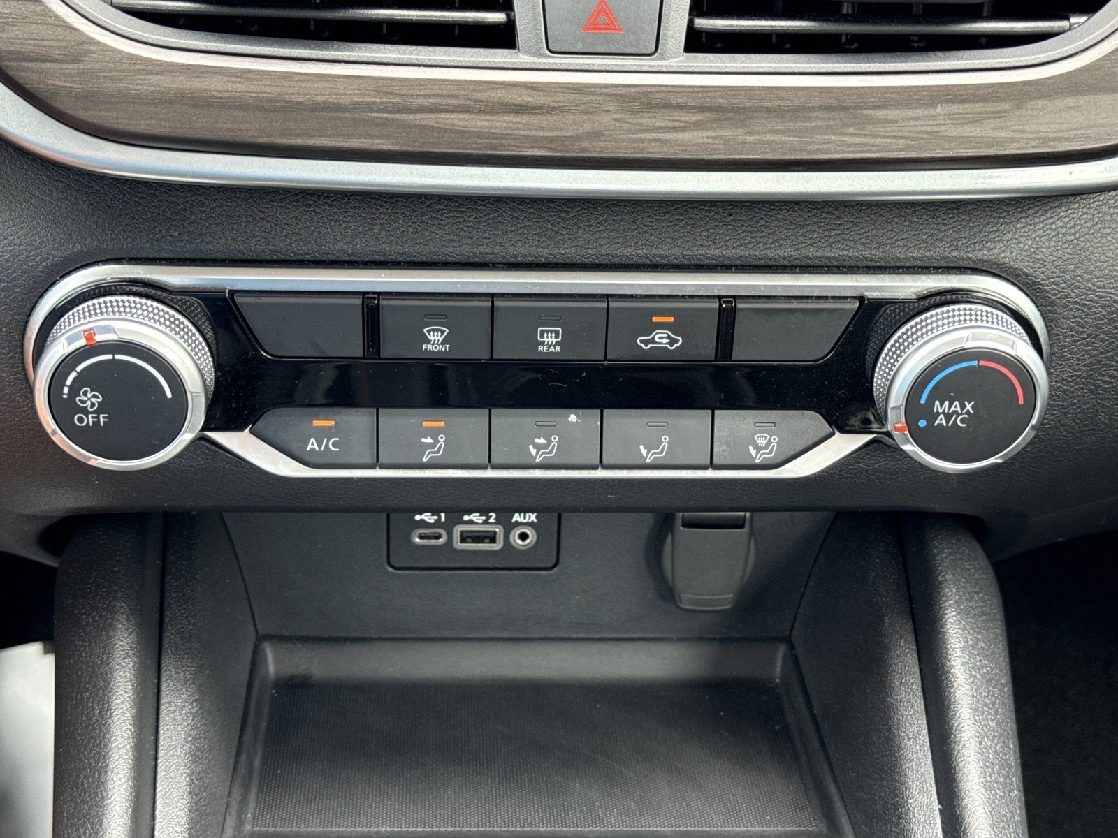 Used 2025 Nissan Altima 2.5 SV FWD image 25