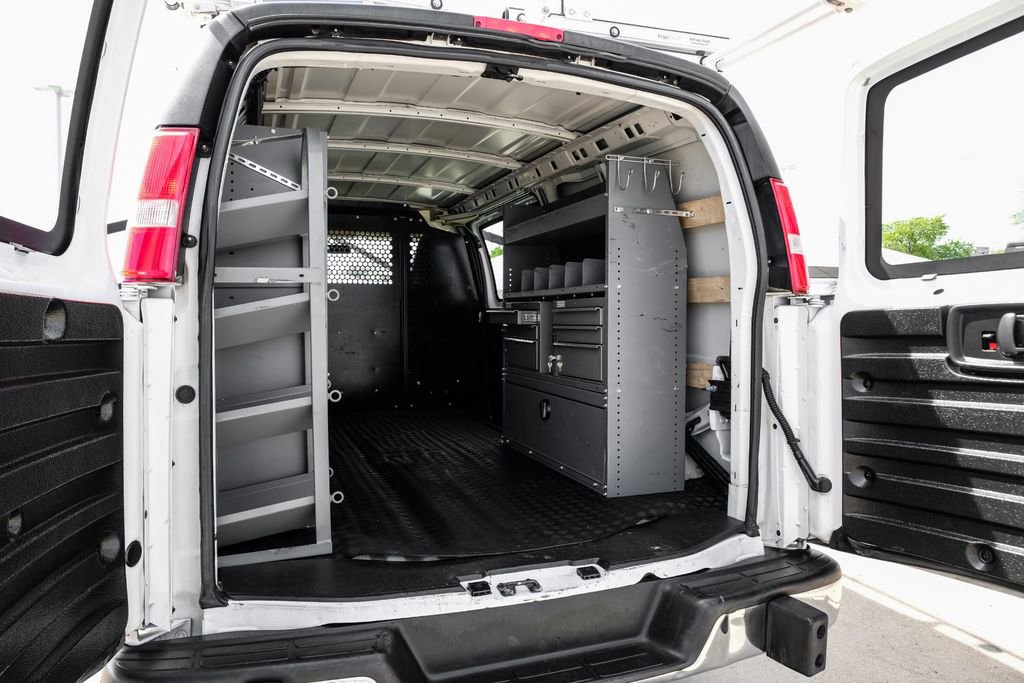 Used 2021 GMC Savana 2500 w/ Driver Convenience Package image 43