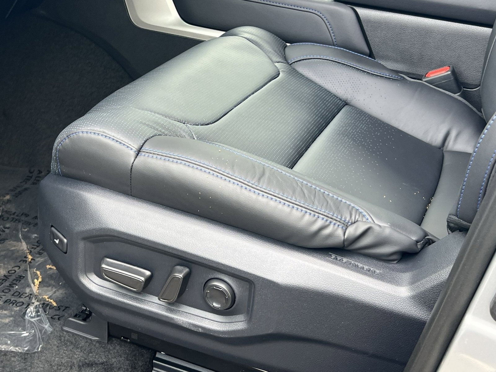 New 2026 Toyota Tundra Limited AWD/4WD image 8