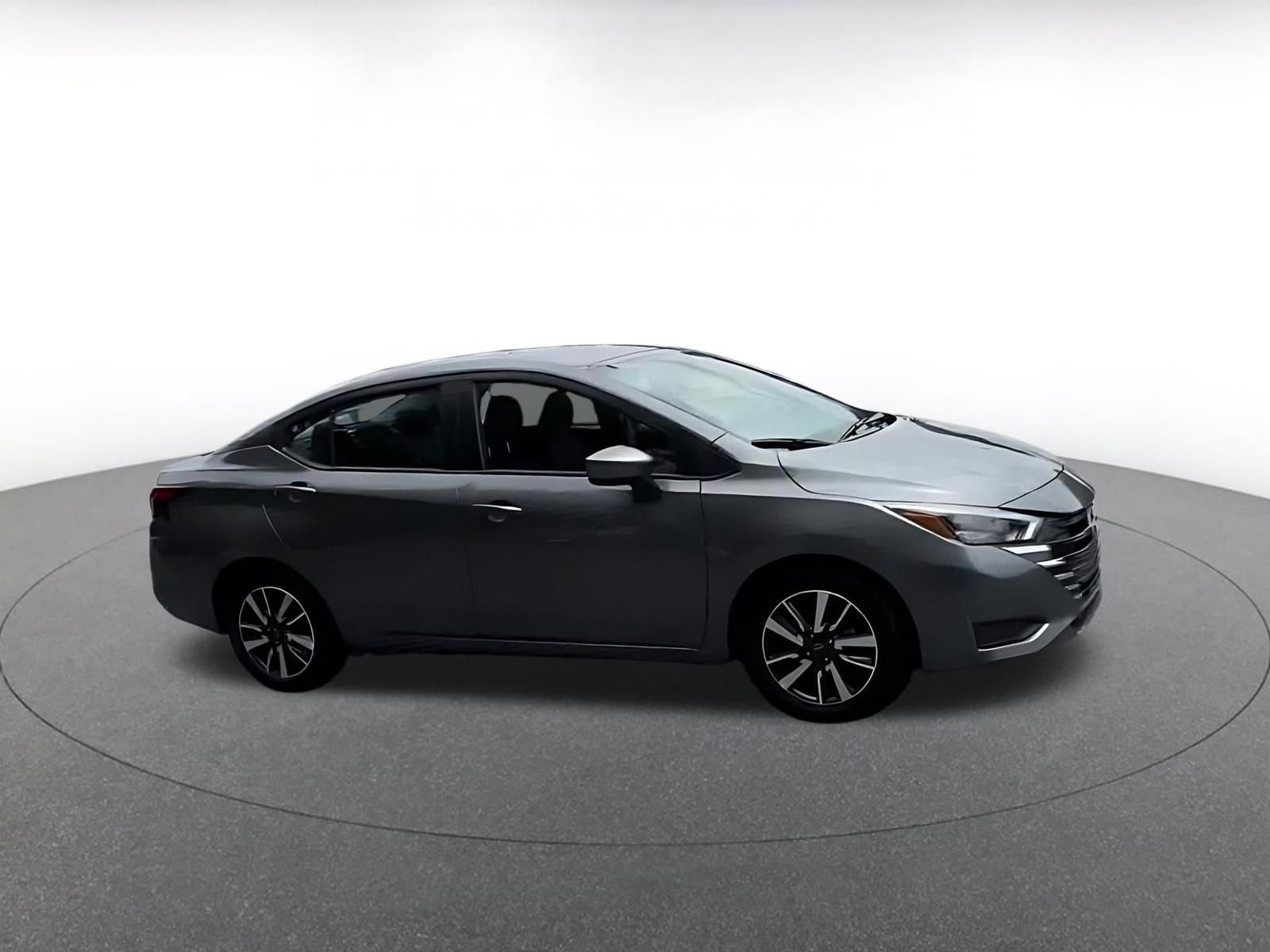 Used 2025 Nissan Versa SV FWD video 2