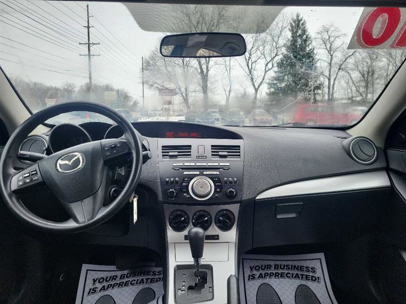 Used 2010 MAZDA MAZDA3 i Touring FWD image 9
