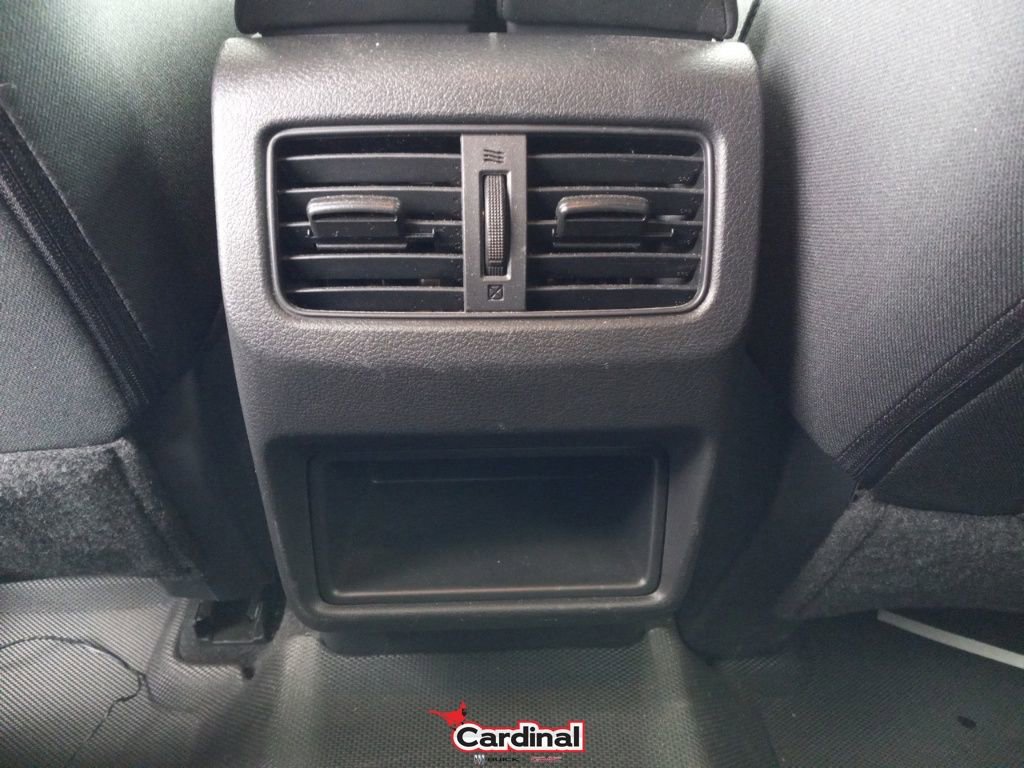 Used 2023 Nissan Rogue S image 18