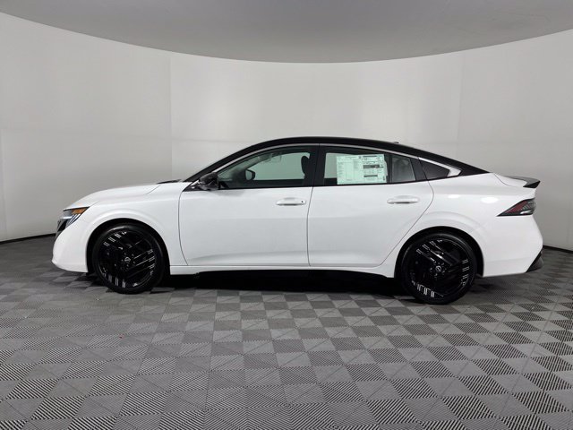 New 2027 Nissan Sentra SR w/ SR Premium Package FWD image 7