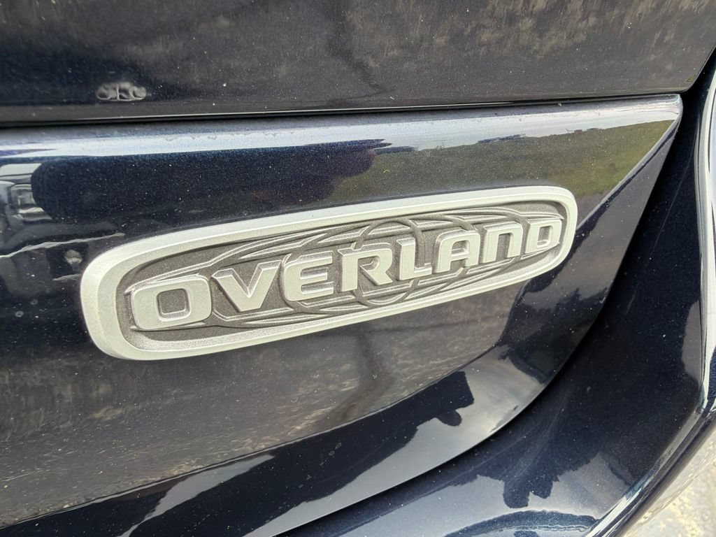 Used 2024 Jeep Grand Cherokee Overland w/ Adv Protech Group III AWD/4WD image 11