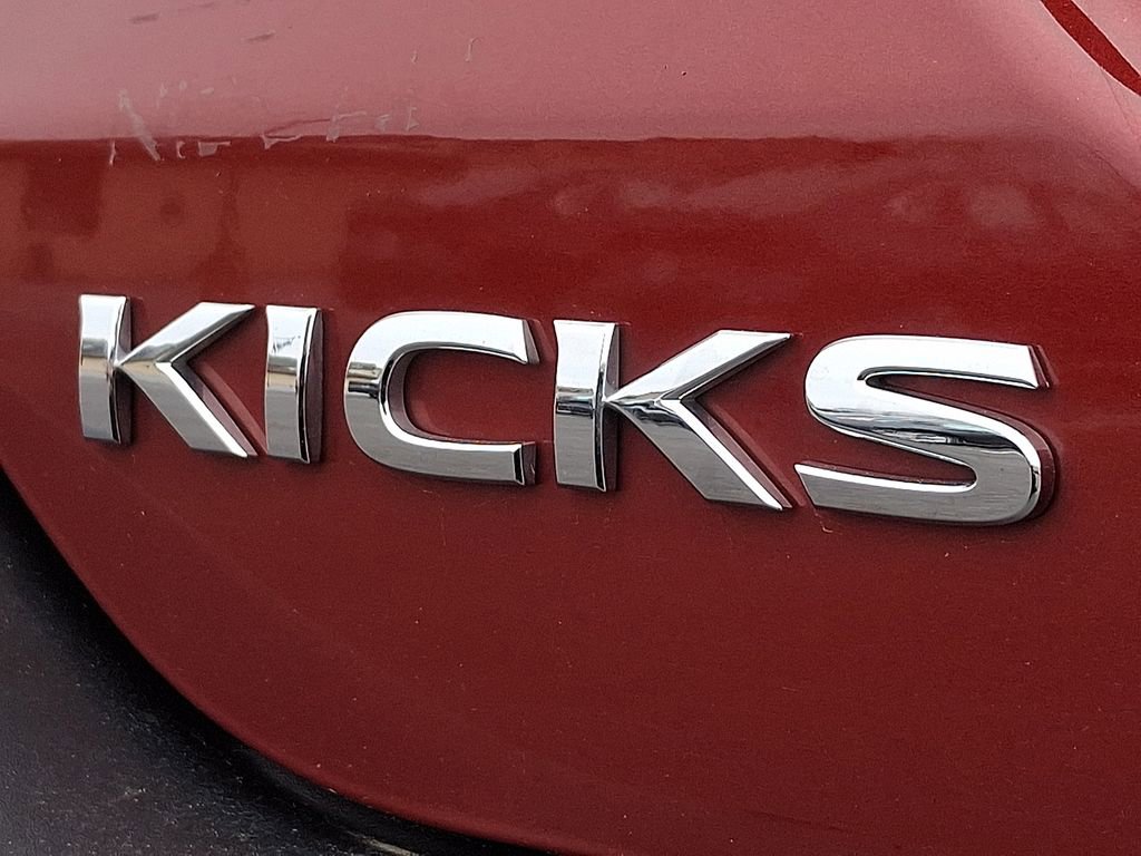 Used 2020 Nissan Kicks SV image 29