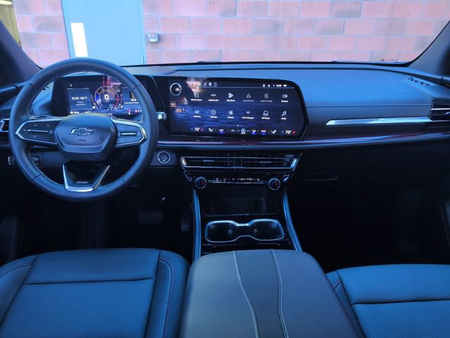 Used 2026 Chevrolet Traverse Z71 w/ LPO, Floor Liner Package AWD/4WD image 14