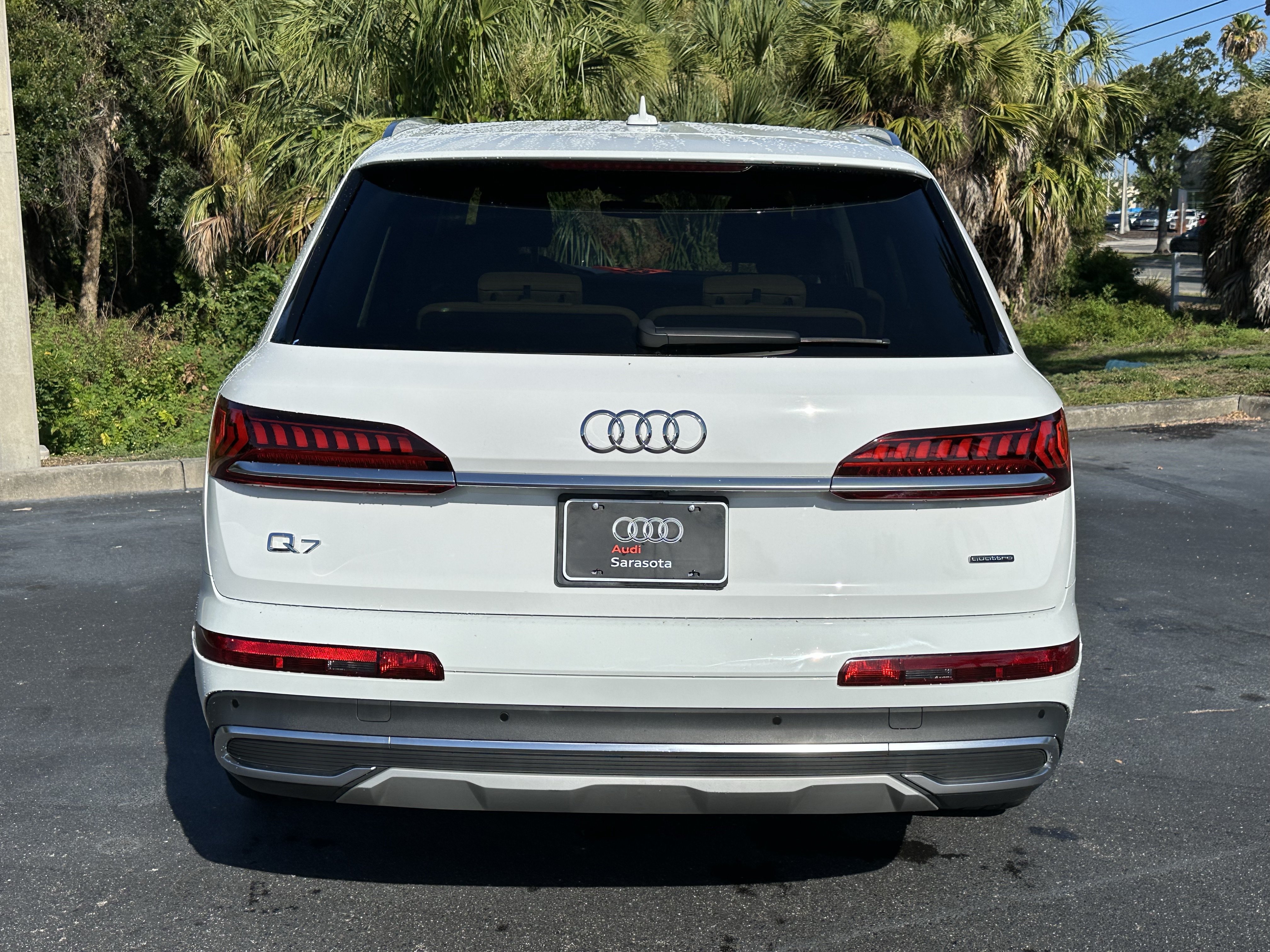 Used 2021 Audi Q7 2.0T Premium Plus w/ Executive Package AWD/4WD image 5