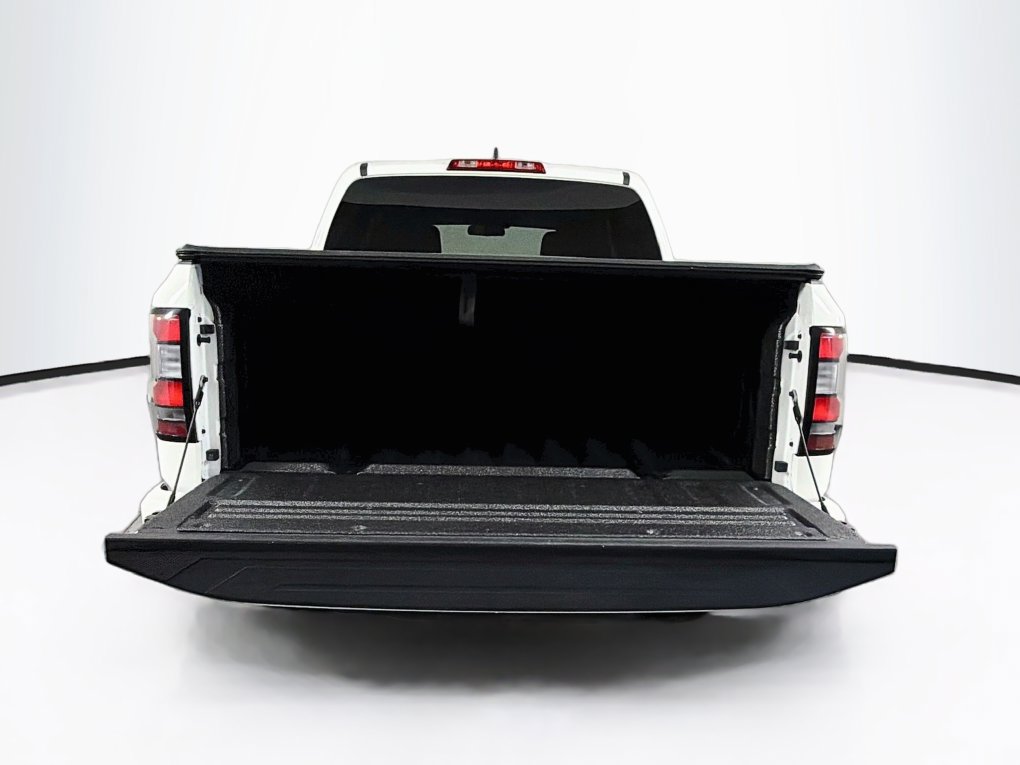Used 2022 Nissan Frontier SV RWD image 26