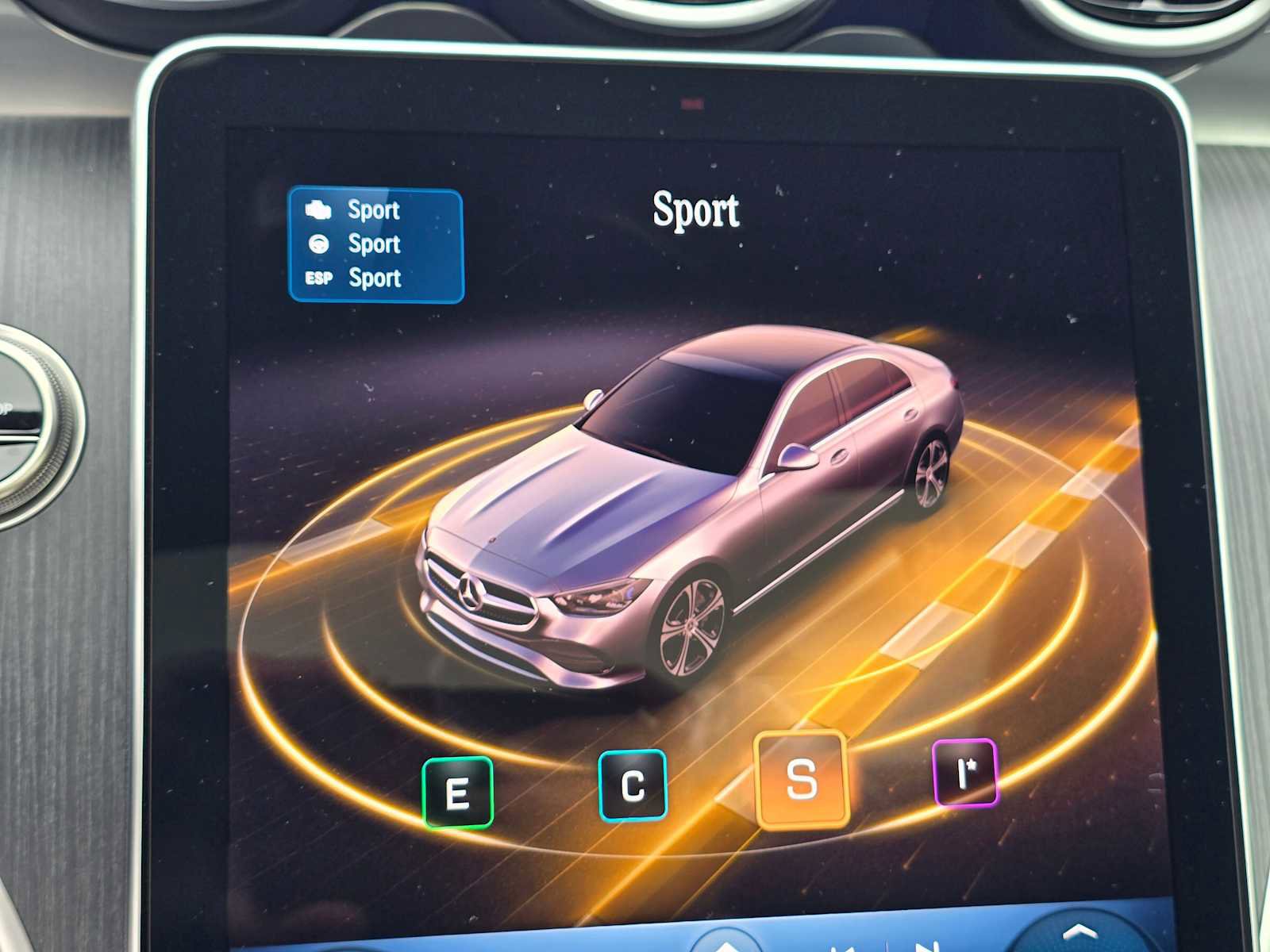 Used 2025 Mercedes-Benz C 300 4MATIC Sedan image 31