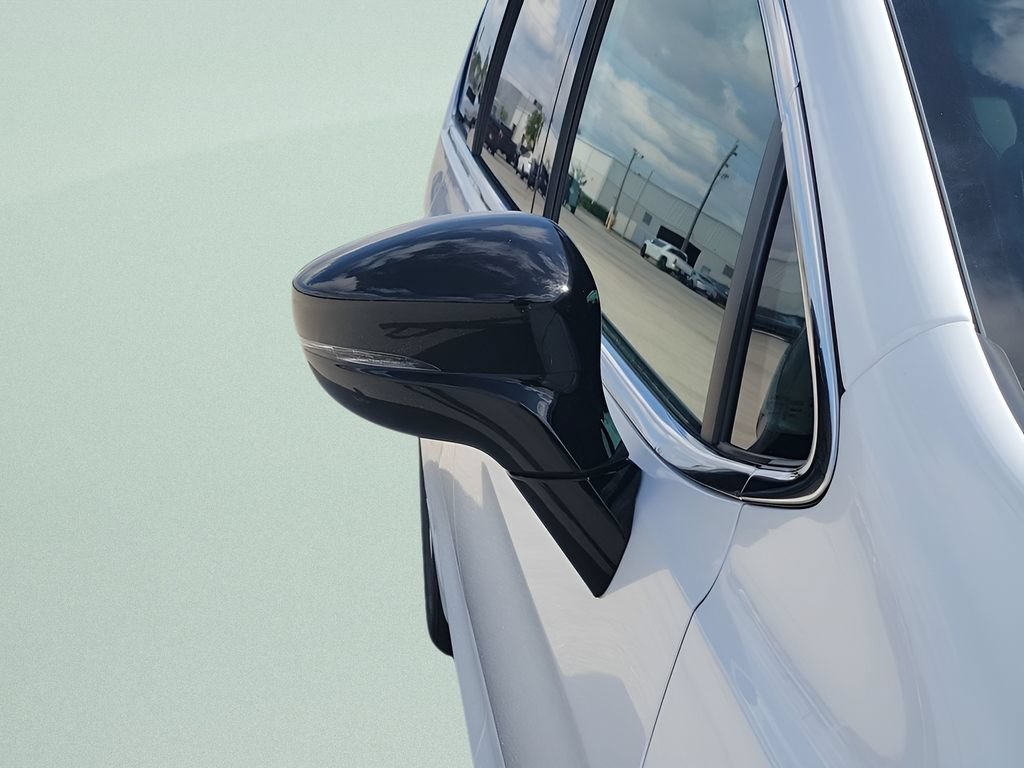 New 2026 Chrysler Voyager LX FWD image 21