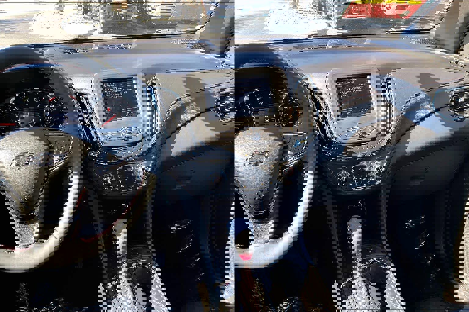 Used 2023 Chevrolet Equinox RS image 7