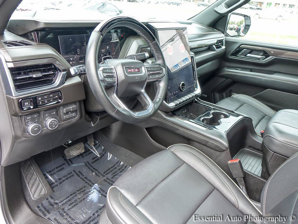 Used 2025 GMC Yukon Elevation w/ Elevation Premium Package AWD/4WD image 10