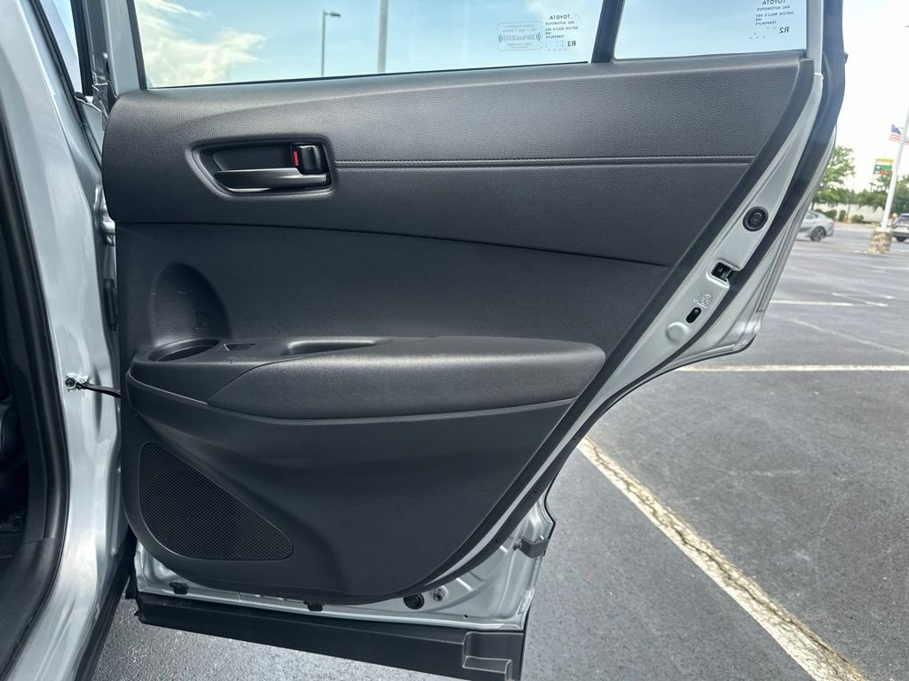 Certified 2023 Toyota Corolla Cross AWD Hybrid w/ Moonroof Package image 11