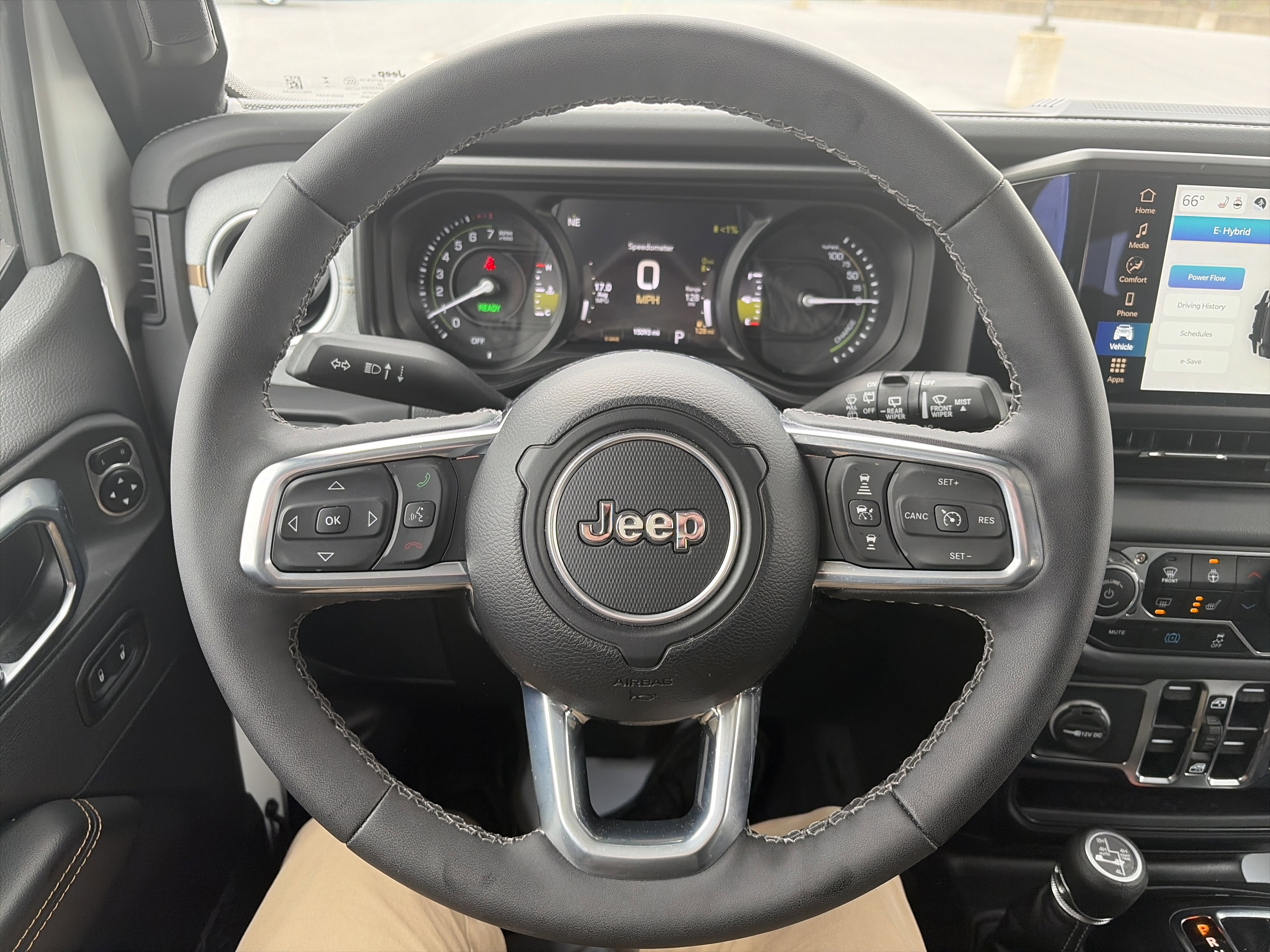 Used 2025 Jeep Wrangler Sahara w/ Safety Group AWD/4WD image 17