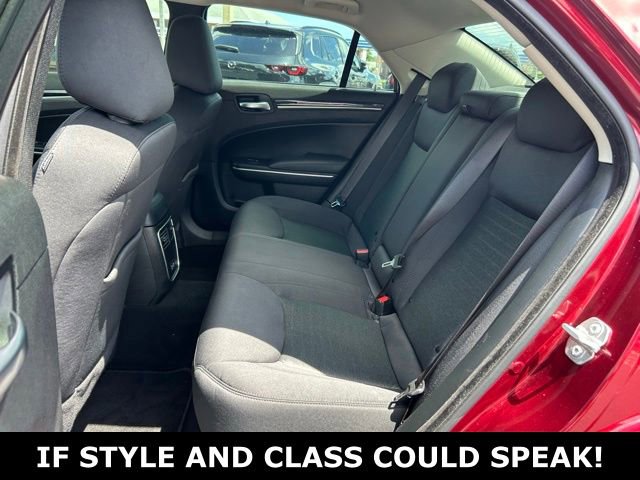 Used 2023 Chrysler 300 Touring w/ Sport Appearance Package RWD image 15