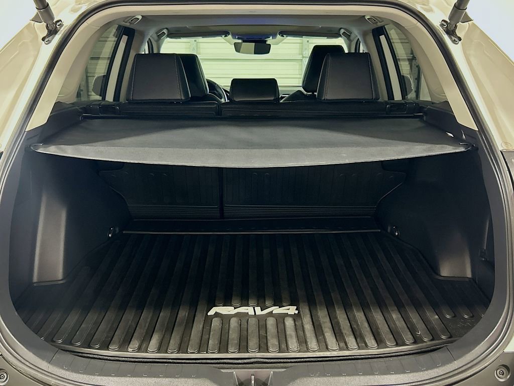 Used 2024 Toyota RAV4 XLE Premium image 23