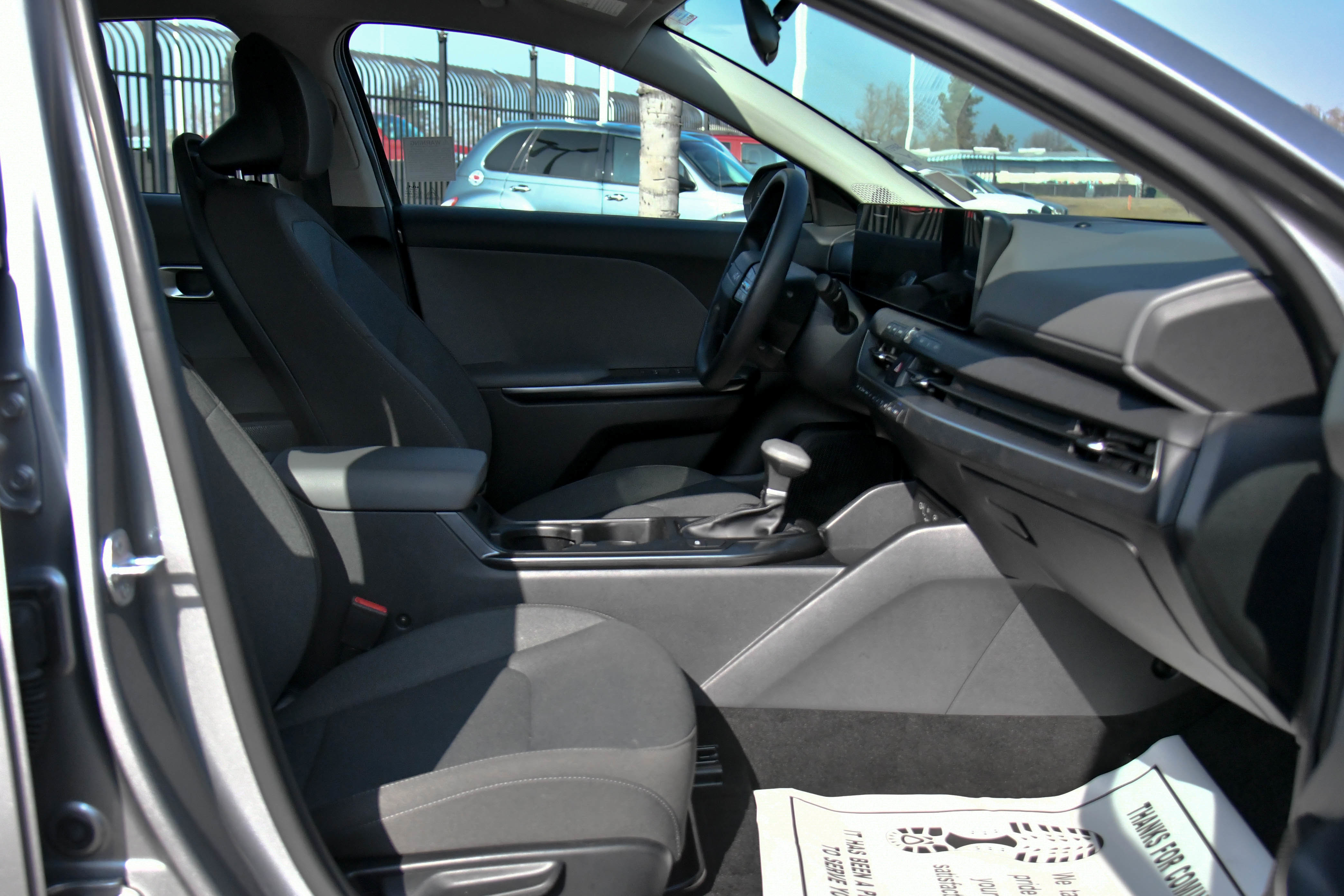 Used 2025 Kia K4 LXS image 43