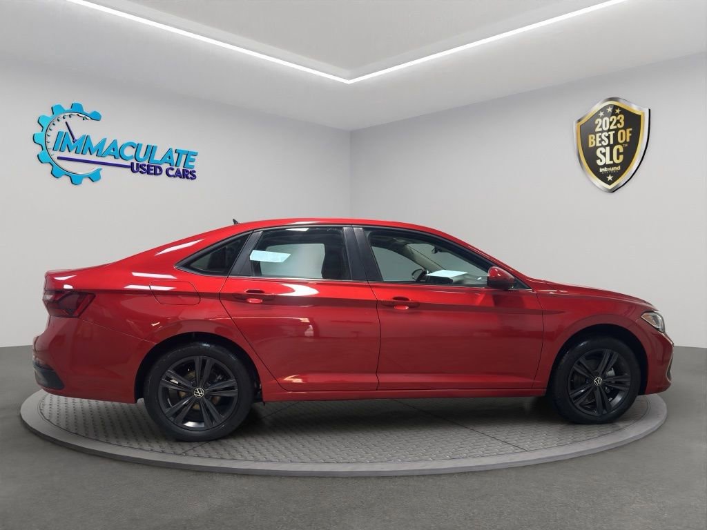 Used 2022 Volkswagen Jetta SE image 6