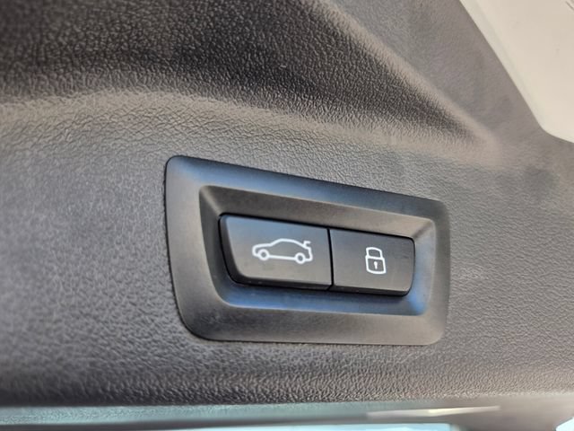 Used 2025 BMW X5 xDrive50e AWD/4WD image 20