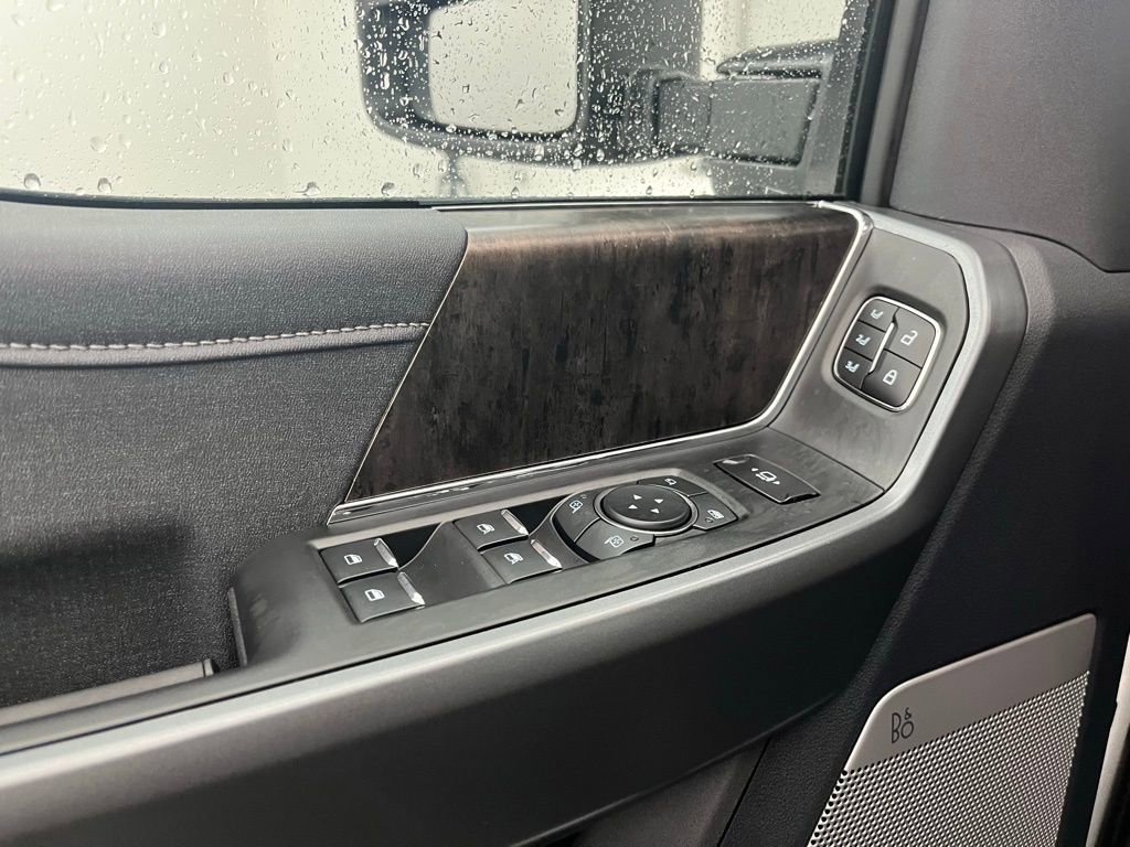 New 2026 Ford F350 Lariat w/ Black Appearance Package image 19