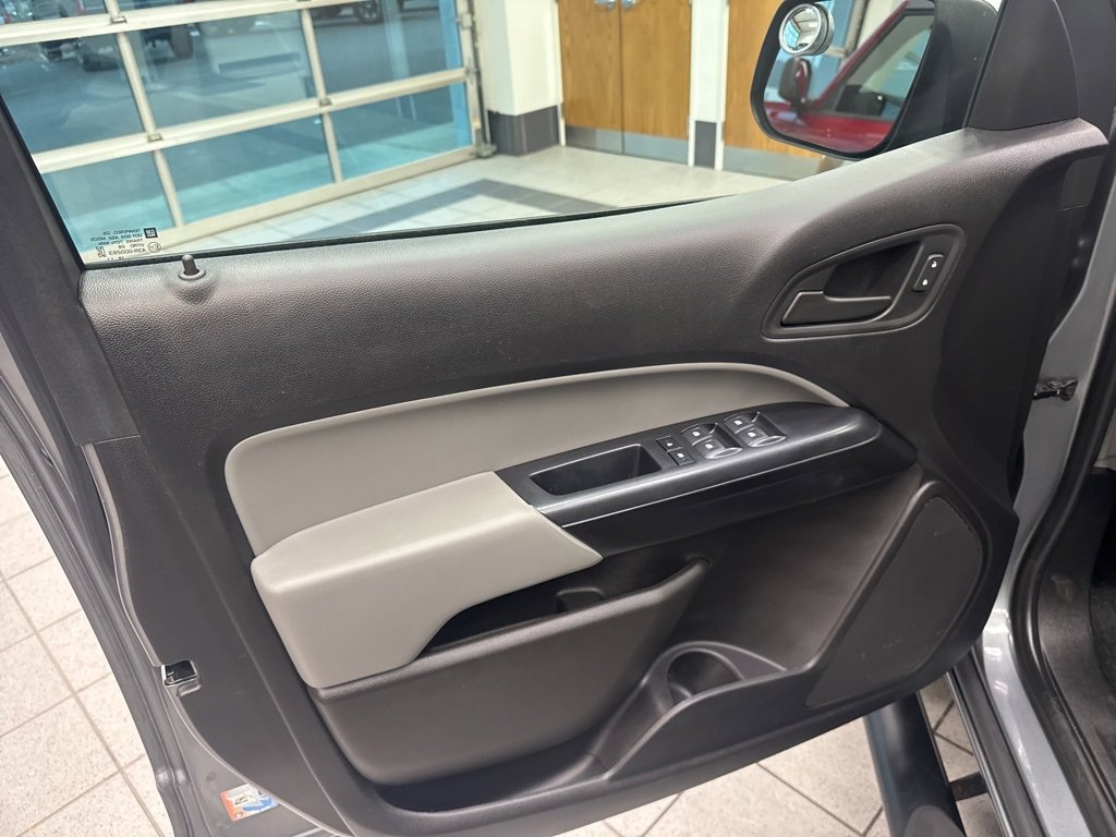 Used 2020 GMC Canyon 2WD Crew Cab w/ Convenience Package image 11