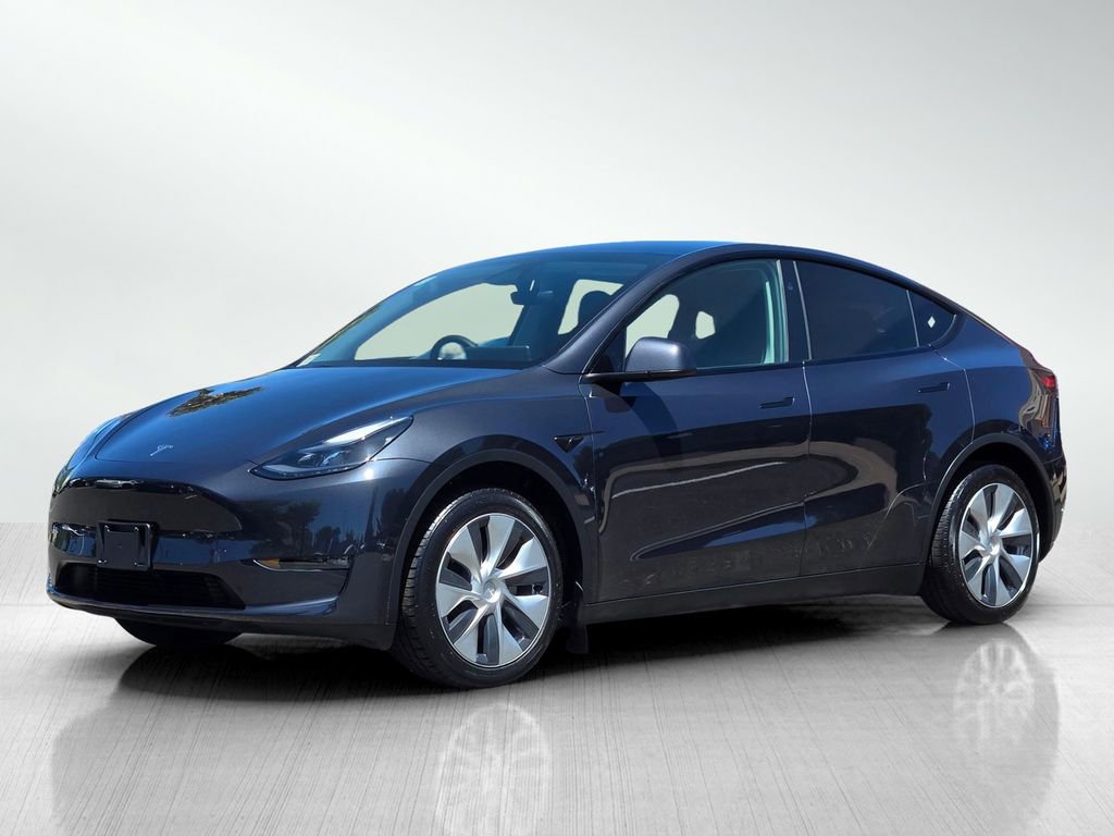 Used 2024 Tesla Model Y Long Range AWD/4WD image 9