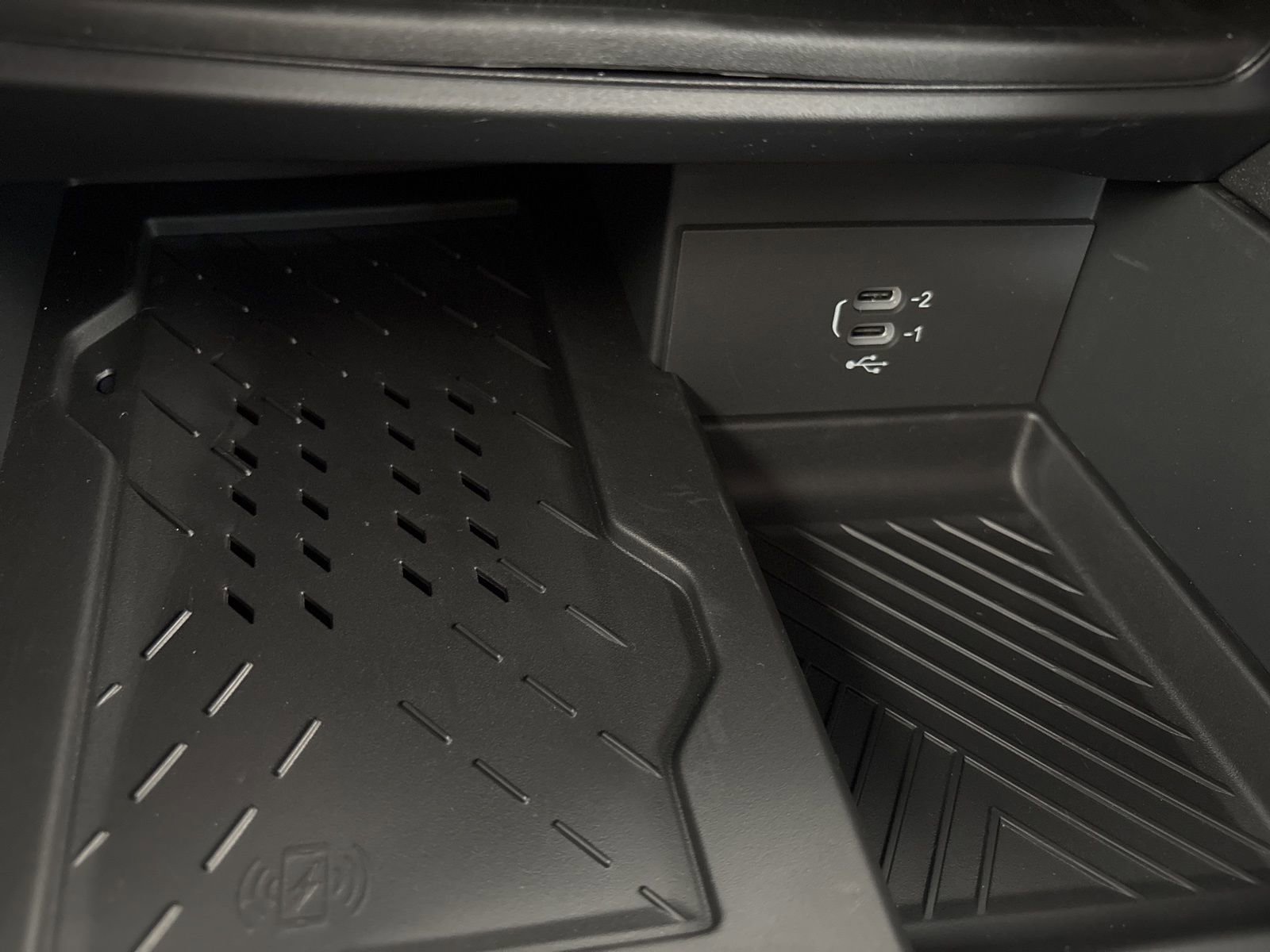 New 2026 Chrysler Pacifica Limited w/ S Appearance Package image 30