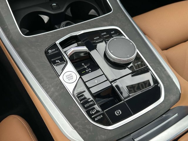 Certified 2025 BMW X5 xDrive40i w/ Premium Package AWD/4WD image 36