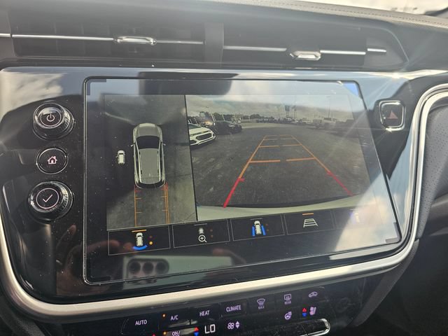 Used 2023 Chevrolet Bolt EUV Premier w/ Super Cruise Package FWD image 23
