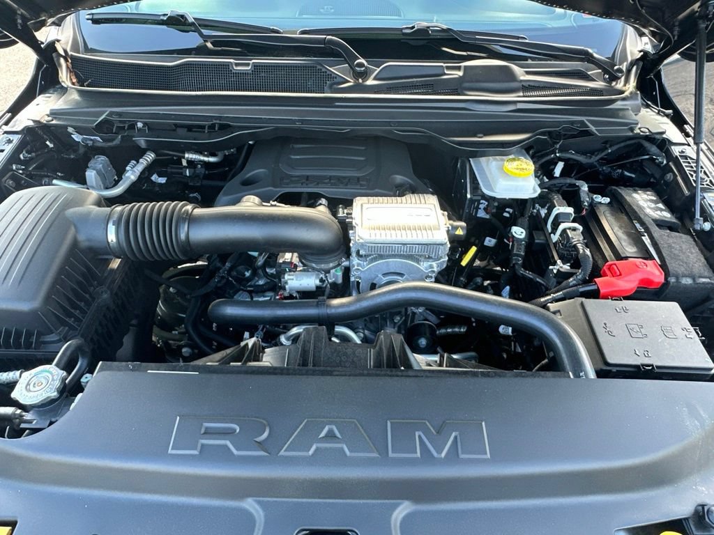 New 2026 RAM 1500 Express AWD/4WD image 28