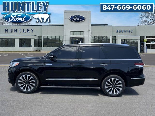 Used 2022 Lincoln Navigator Reserve image 6