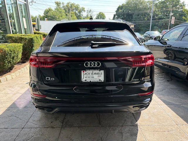 Used 2023 Audi Q8 Premium Plus w/ Premium Plus Package AWD/4WD image 3