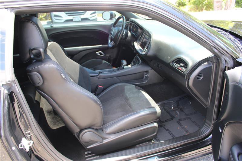 Used 2022 Dodge Challenger R/T Scat Pack w/ Plus Package RWD image 12