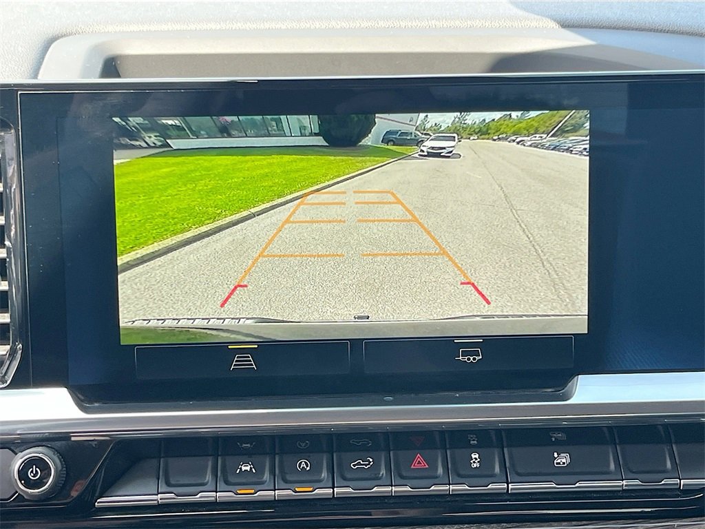 Used 2024 Chevrolet Silverado 1500 LT image 13