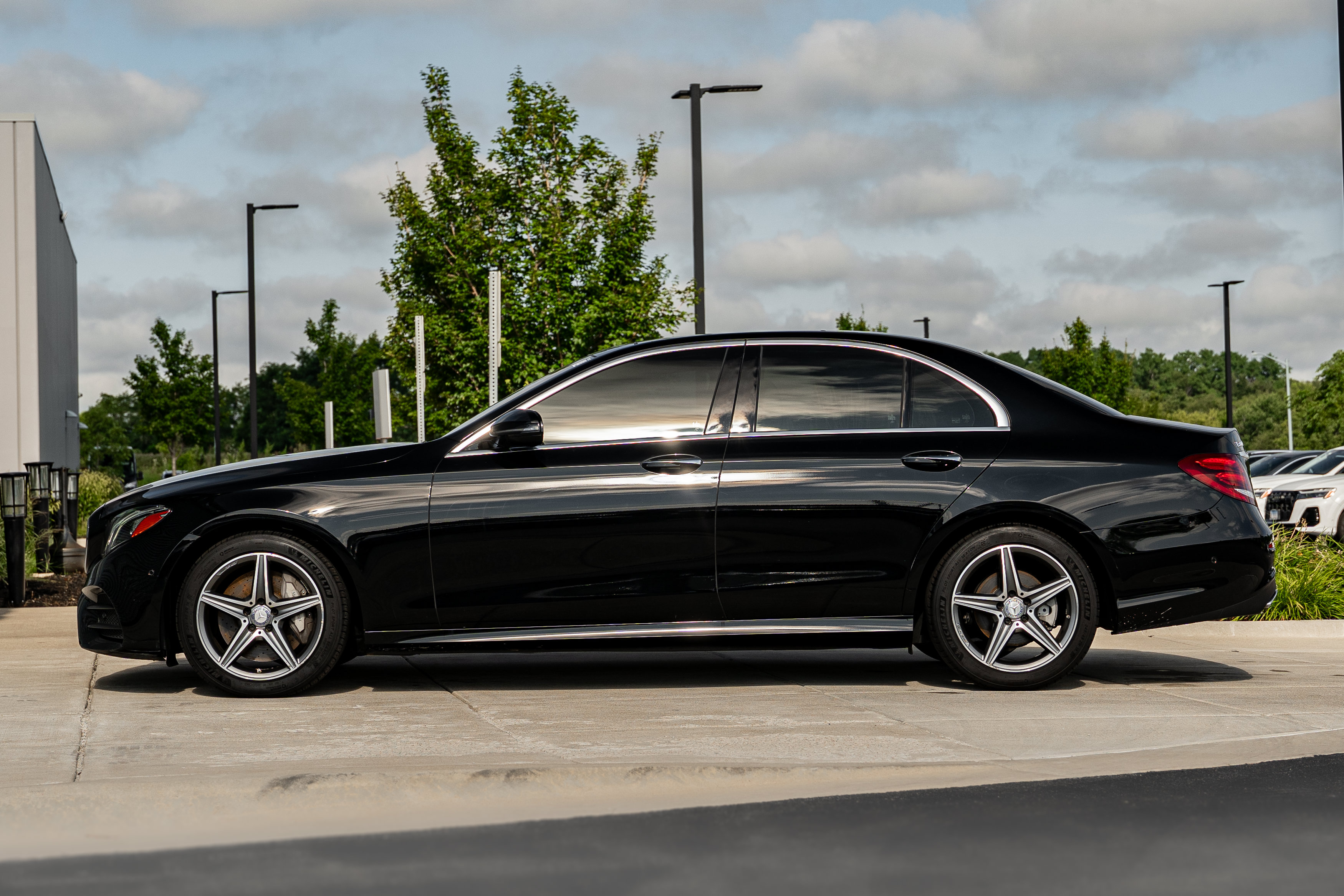 Used 2017 Mercedes-Benz E 300 image 6