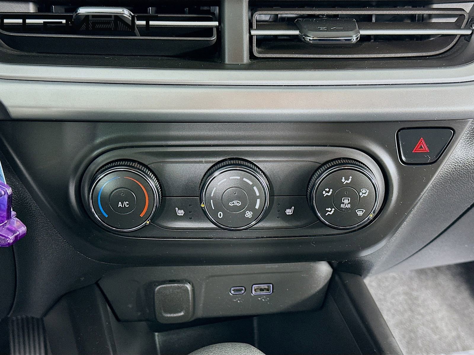 Used 2024 Chevrolet Trax LS w/ LS Convenience Package image 21