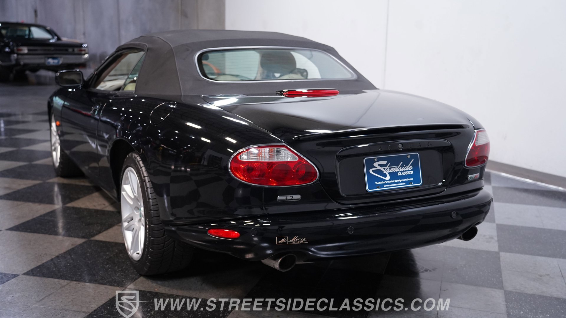 Used 2004 Jaguar XK8 Convertible RWD image 9
