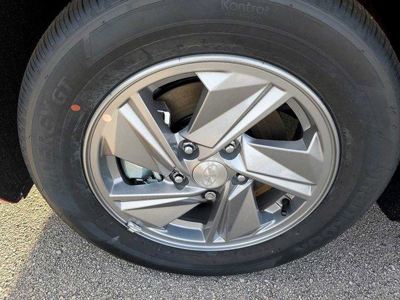 New 2025 Hyundai Elantra SE FWD image 6